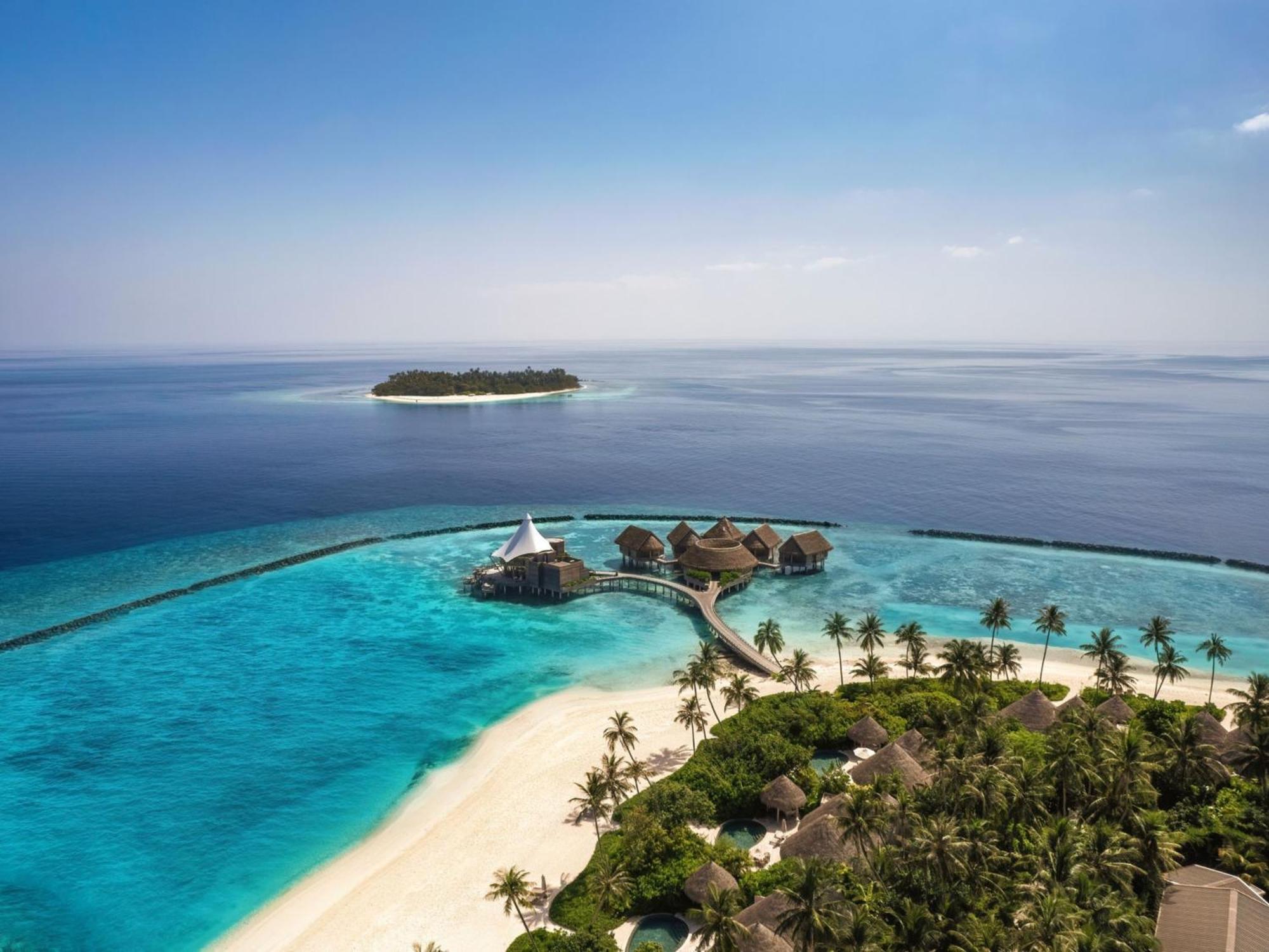 Готель The Nautilus Maldives Kamadhoo Екстер'єр фото