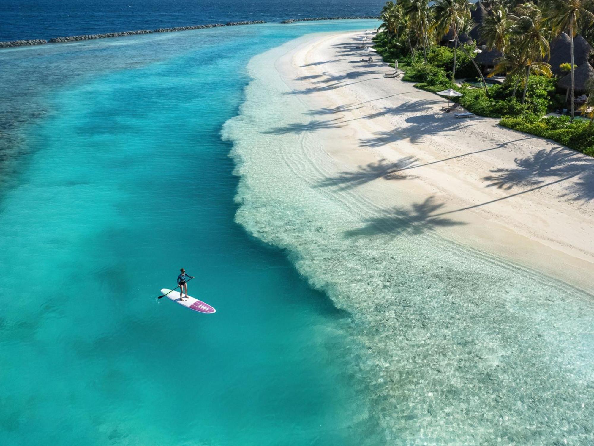 Готель The Nautilus Maldives Kamadhoo Екстер'єр фото